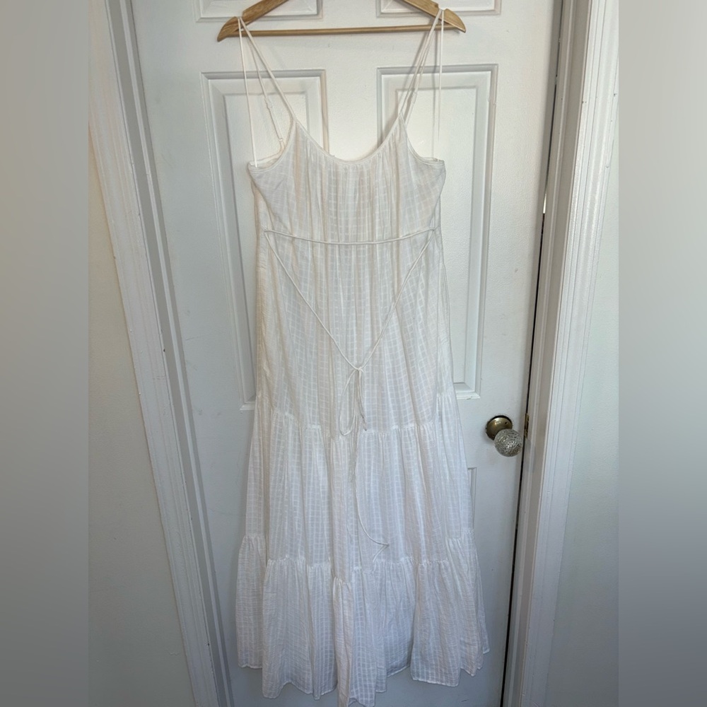 NWT retail $250 Elegant Size M Banana Republic  White Tiered Maxi Dress - Picture 4 of 7